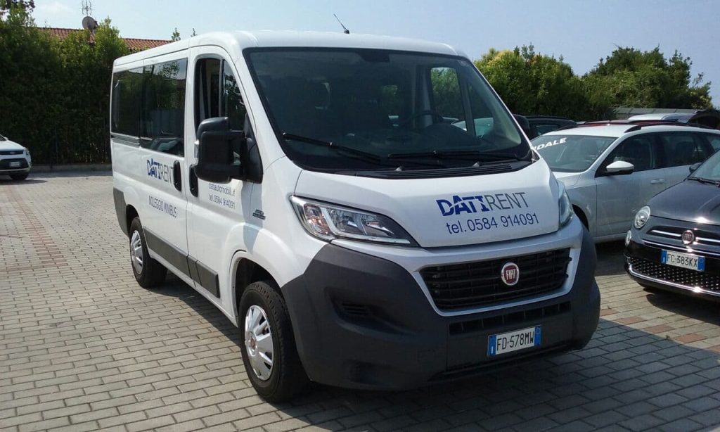Noleggio Minibus fino a 9 persone e vetture - foto 1