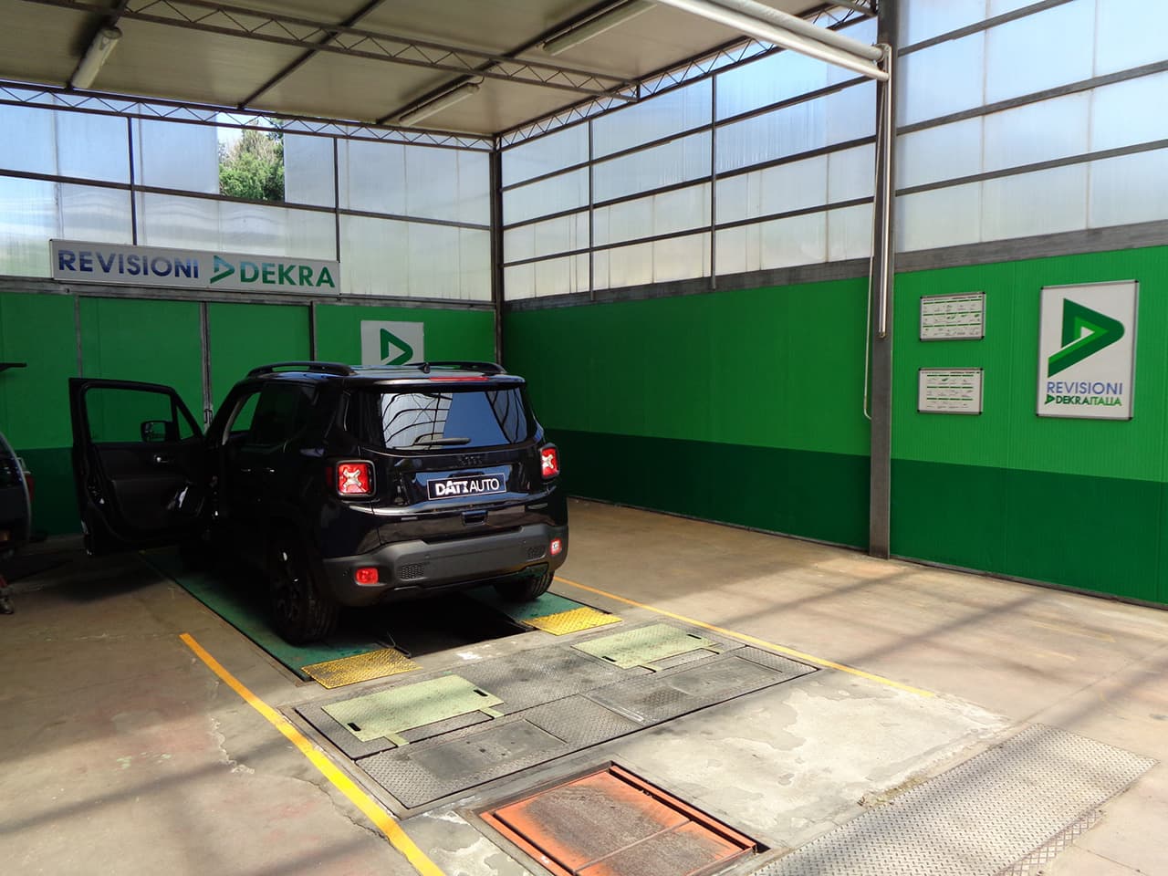 Centro Revisioni DEKRA Dati Auto 1